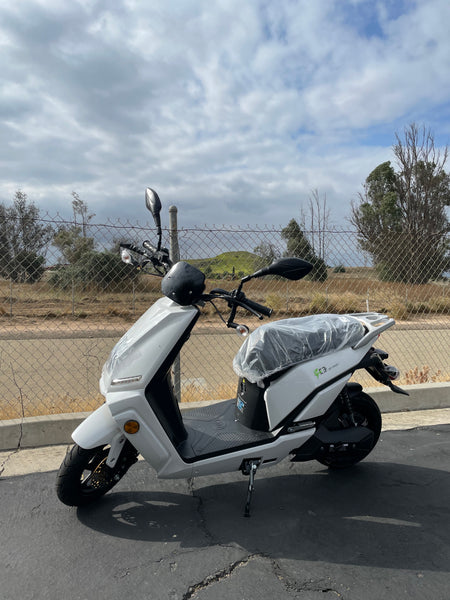 LSV LIFAN BOSCH E3 Electric SCOOTER – 1500W